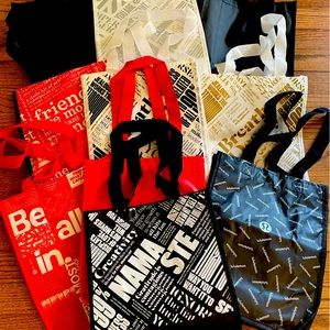 Lululemon small totes, 10